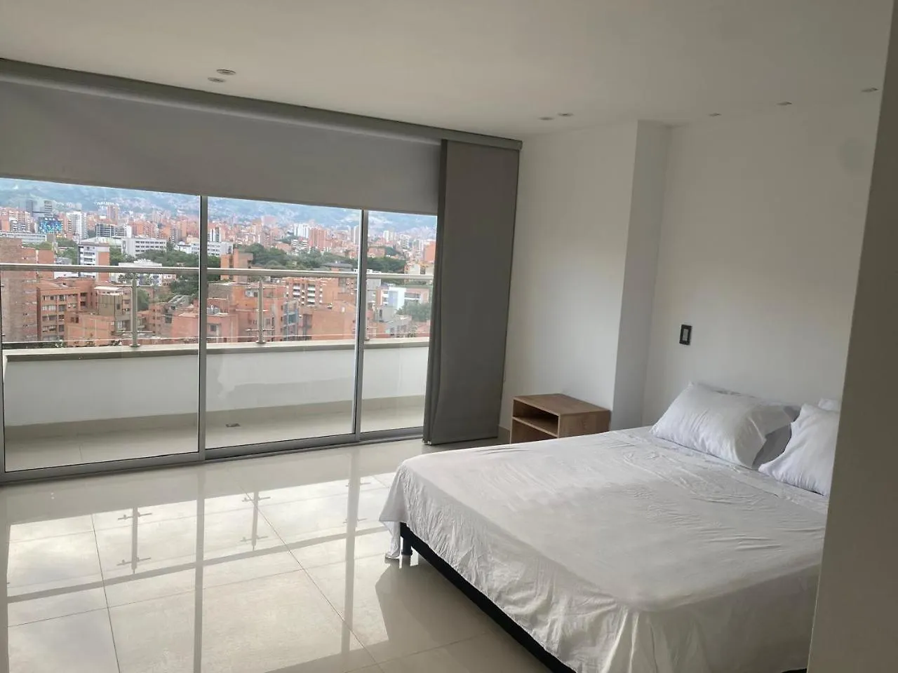 Hermoso Y Nuevo Apartamento 16 Medellin 0*,