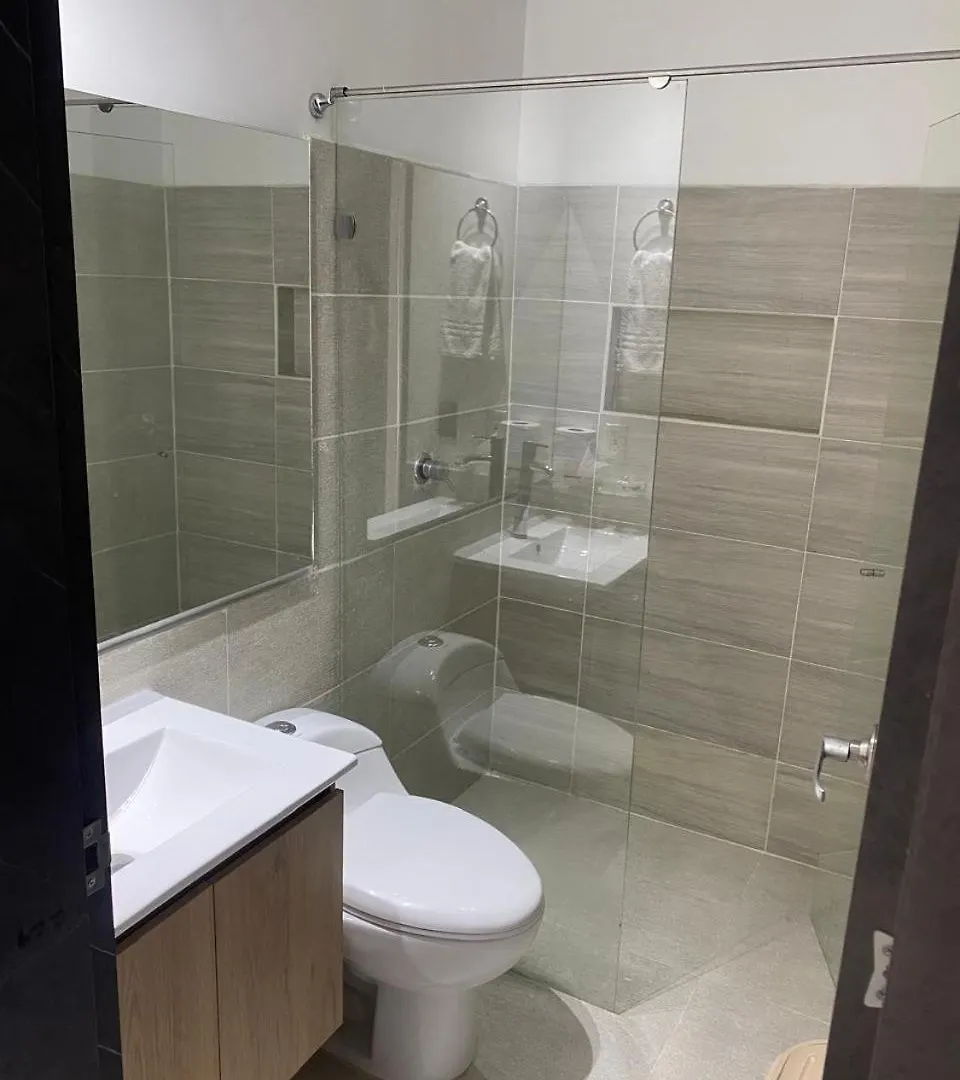 Hermoso Y Nuevo Apartamento 16 Medellín 0*,